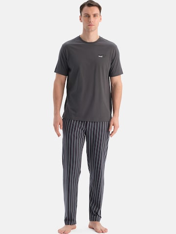 Dagi Πιτζάμα μακριά σε γκρι: μπροστά