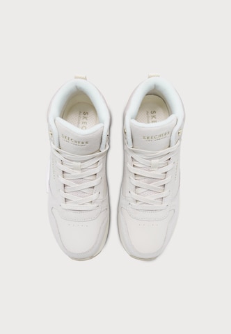 Sneaker alta 'UNO' di SKECHERS in bianco