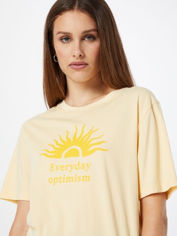 T-shirt 'Ellie' Gina Tricot en jaune