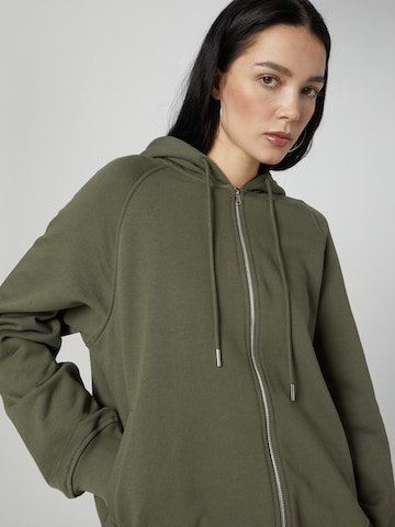 ABOUT YOU x Chiara Biasi Sweat jacket 'Ilse' in Green