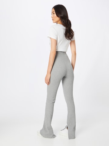 HUGO Red - Acampanado Leggings 'Narla' en gris