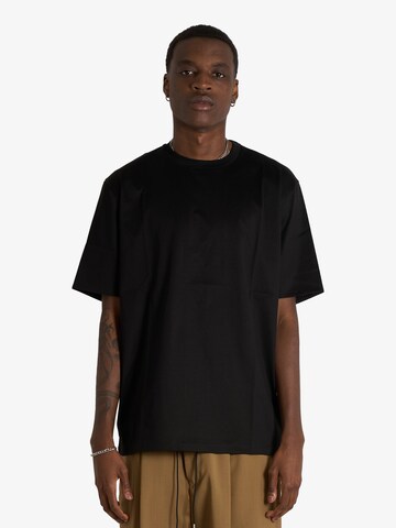 T-Shirt LOW BRAND en noir : devant