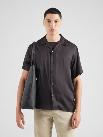 Fit confort Chemise 'SLHCHARLIE' SELECTED en noir : devant