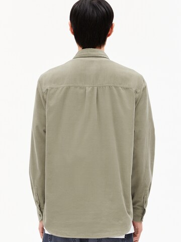 ARMEDANGELS Comfort fit Button Up Shirt in Green