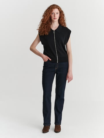 Gilet in maglia 'Lasi' di TATUUM in nero