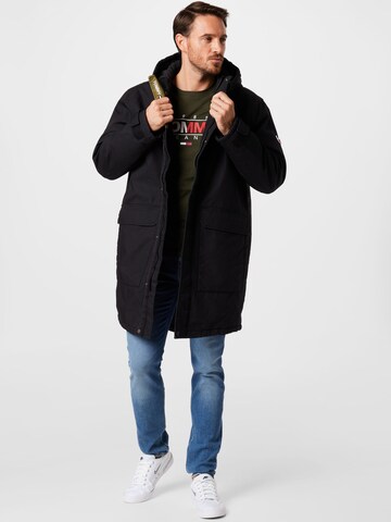 Parka de primăvară-toamnă de la Tommy Jeans pe negru