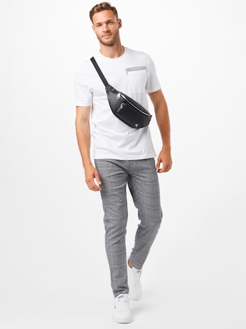 T-Shirt Calvin Klein en blanc