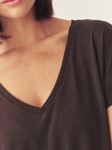 TATUUM Футболка 'Dalis' в Коричневый