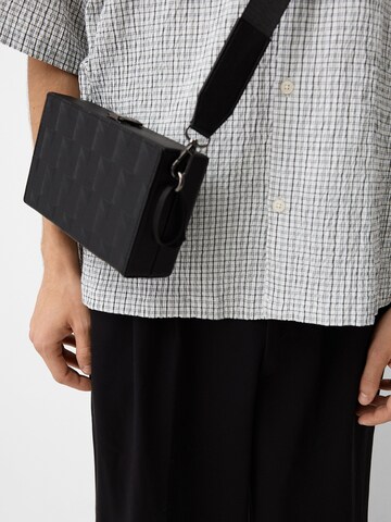 Sac à bandoulière Bershka en noir