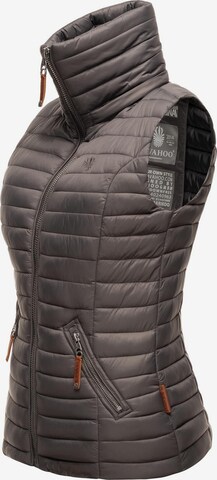 NAVAHOO Bodywarmer 'Shadaa' in Grijs