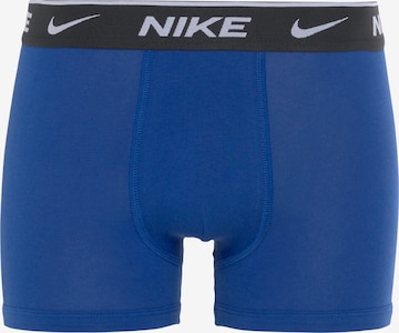 Nike Sportswear Долни гащи в пъстро