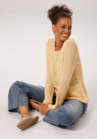 Aniston CASUAL Sweater in Yellow