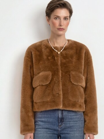 Rich & Royal Tussenjas in Bruin: voorkant