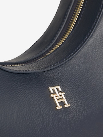 TOMMY HILFIGER Tasche 'Essential' in Blau