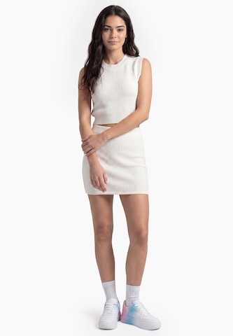MYMO - Pullover 'Young Fashion' em branco