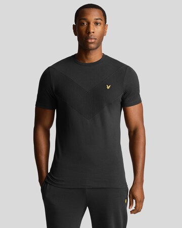 Lyle & Scott Тениска 'Chevron' в черно: отпред