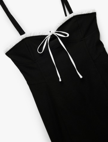 Koton Kleid in Schwarz