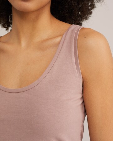 WE Fashion Top in Pink