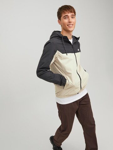 JACK & JONES Funktionsjacka 'Dover' i beige