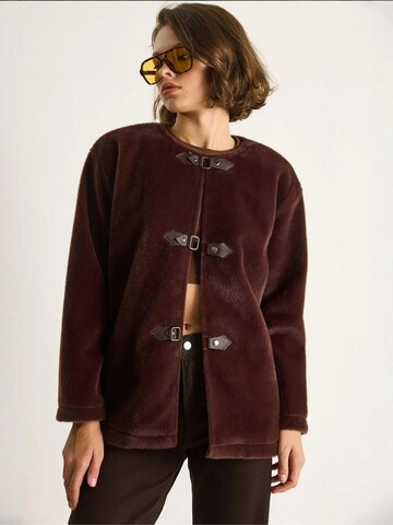 Bianco Lucci Tussenjas in Bruin