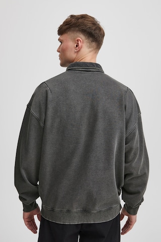 !Solid Sweatshirt Pullover in Grau