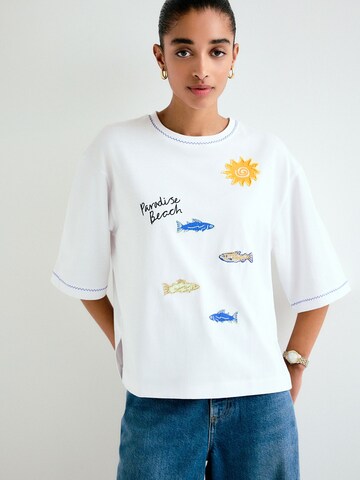 T-shirt Next en blanc : devant