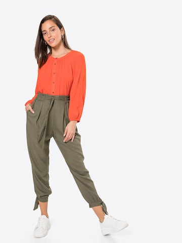 American Eagle Tapered Pleat-Front Pants in Green