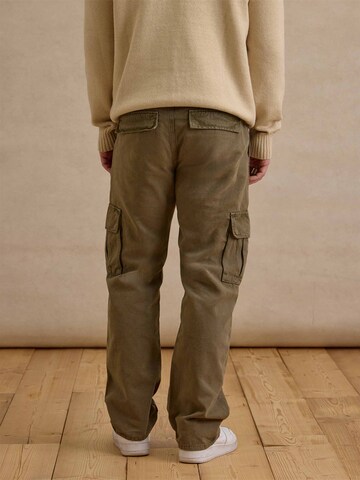 DAN FOX APPAREL Regular Cargo Pants 'Angelo' in Green