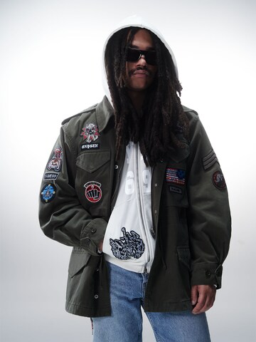 Luka Sabbat for ABOUT YOU Between-Season Jacket 'Aaron' in Green: front