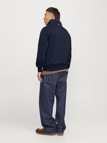 JACK & JONES Sweatshirt i blå