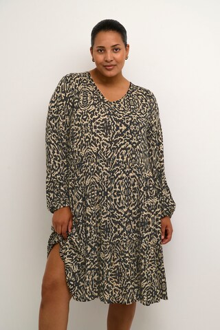 KAFFE CURVE Dress in Beige: front