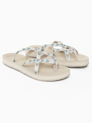 Minnetonka Teenslipper 'Hanna' in Wit