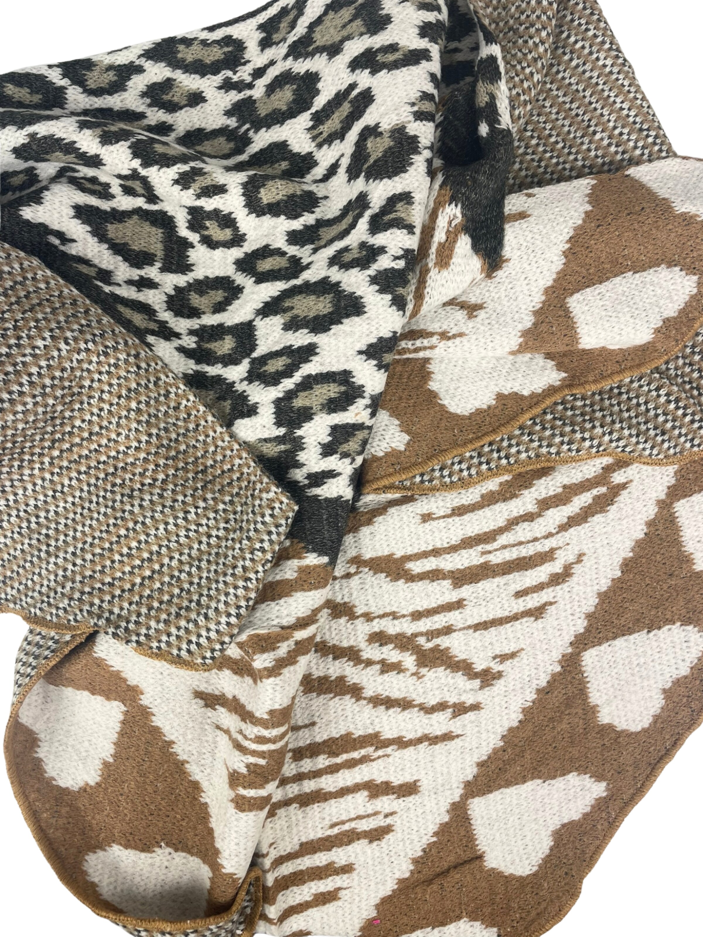 Kumixi Oversized Scarf 'Leo' in Brown