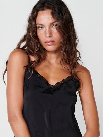 KOROSHI Top in Black