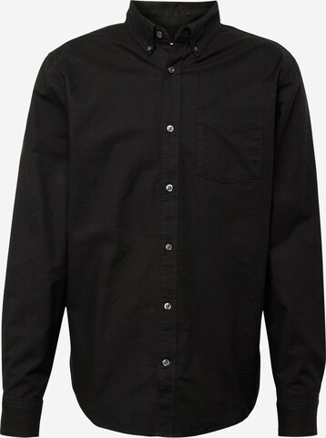 GAP - Ajuste regular Camisa en negro: frente