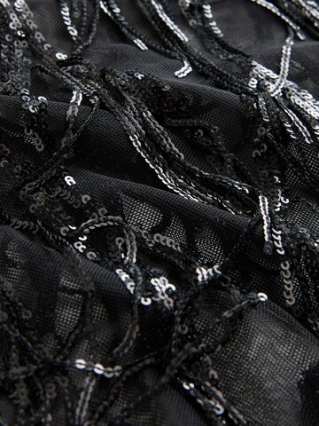 Next Shirt in Black