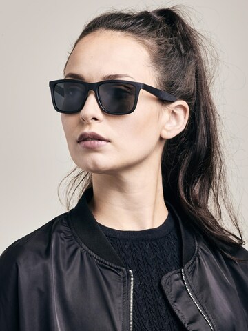 SINNER Sunglasses in Black