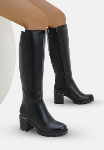 Elara Boots in Black
