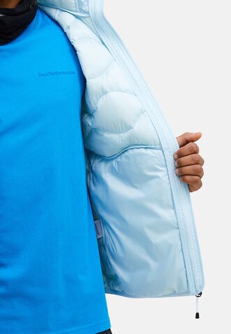 PEAK PERFORMANCE Steppjacke M Helium Down Hood Jacket in Blau