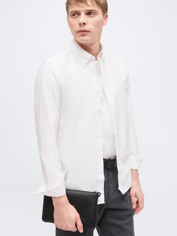 BOSS Regular fit Üzleti ing 'ROAN' - fehér