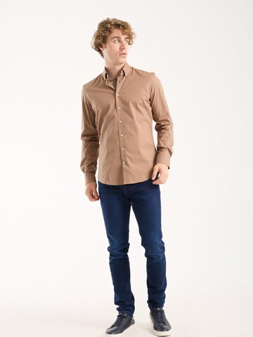 Slim fit Camicia business 'Leonardo Sport Poplin Stretch Man Shirt Brown' di 7Camicie in marrone