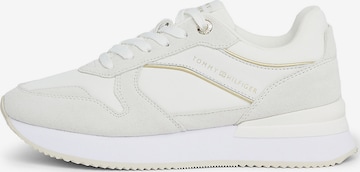 TOMMY HILFIGER Sneakers in White: front