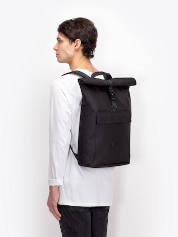 Ucon Acrobatics Backpack 'Jasper Medium Stealth' in Black