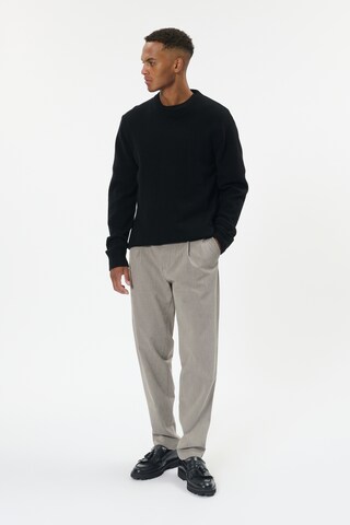 Effilé Pantalon chino 'Kian' Matinique en beige
