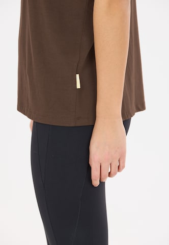 SOS Performance Shirt 'Mera' in Brown