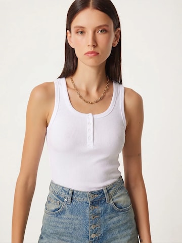 Happiness İstanbul Top 'Camis' w kolorze brązowy