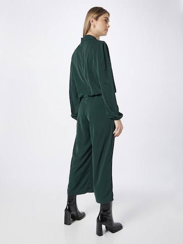 Tuta jumpsuit di AX Paris in verde