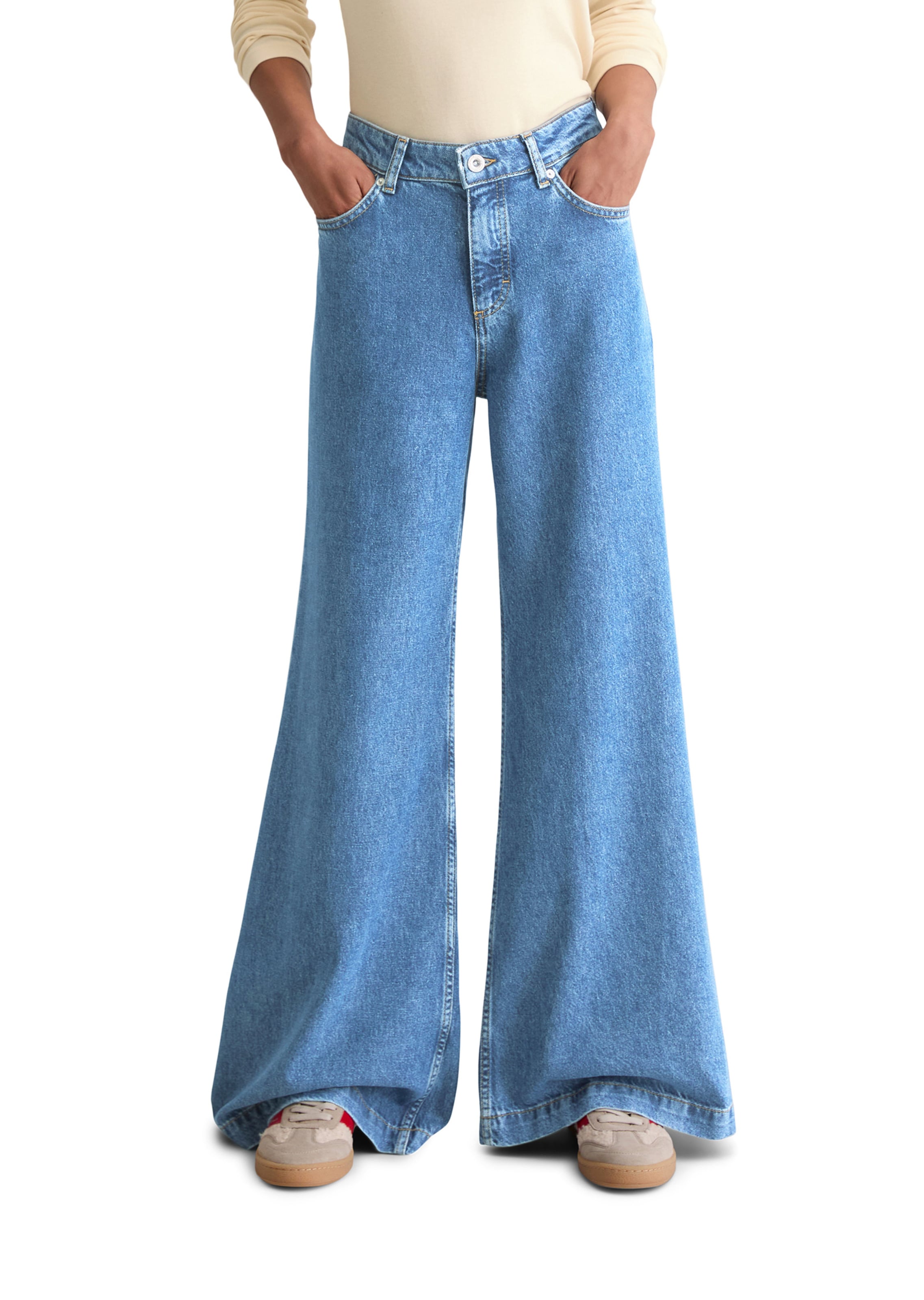 Marc O'Polo Loosefit Jeans in Blau: Vorderseite