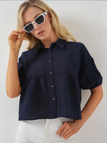 Bigdart - Blusa em azul: frente