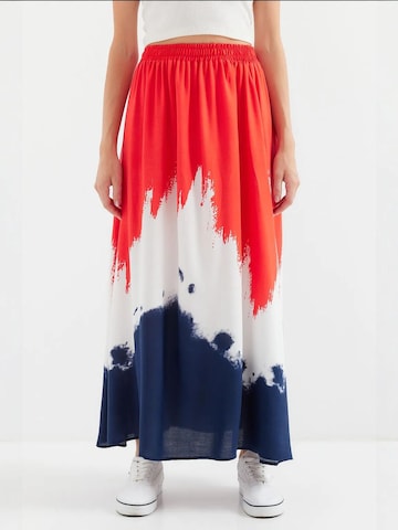 Bigdart - Saia em vermelho: frente